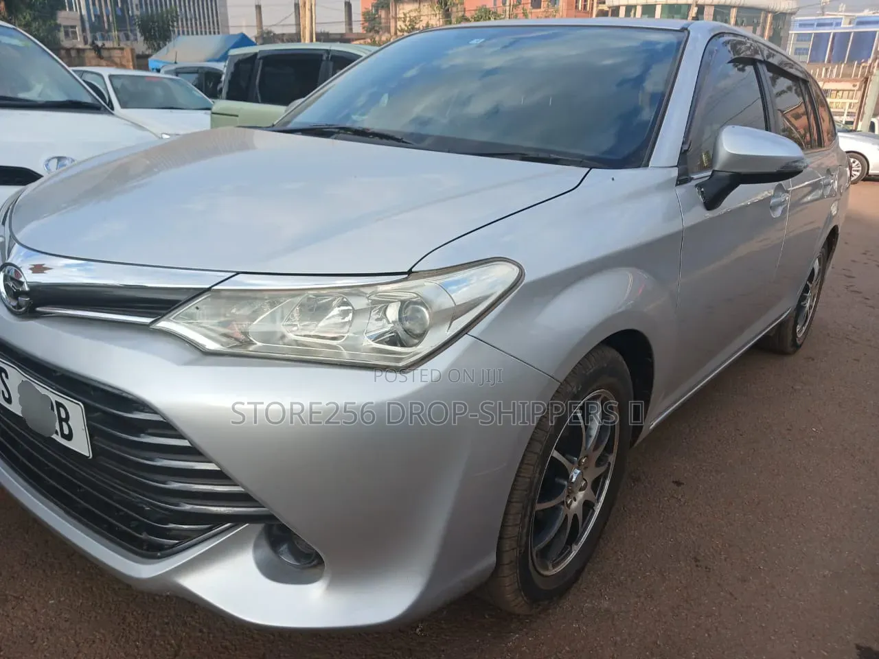 Toyota Corolla Fielder 1.5 Hybrid FWD 2014 Silver