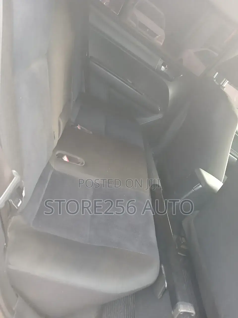 Toyota Corolla Fielder 1.5 Hybrid FWD 2014 Silver