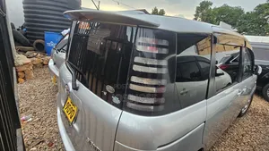 Toyota Sienta 2006 Silver
