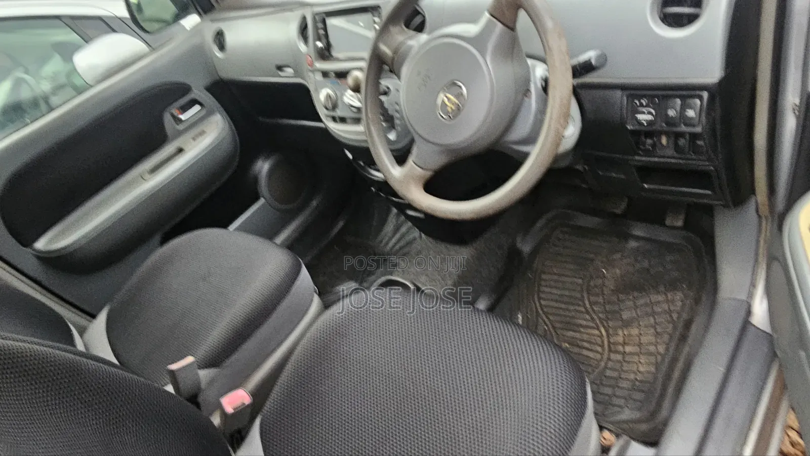 Toyota Sienta 2006 Silver