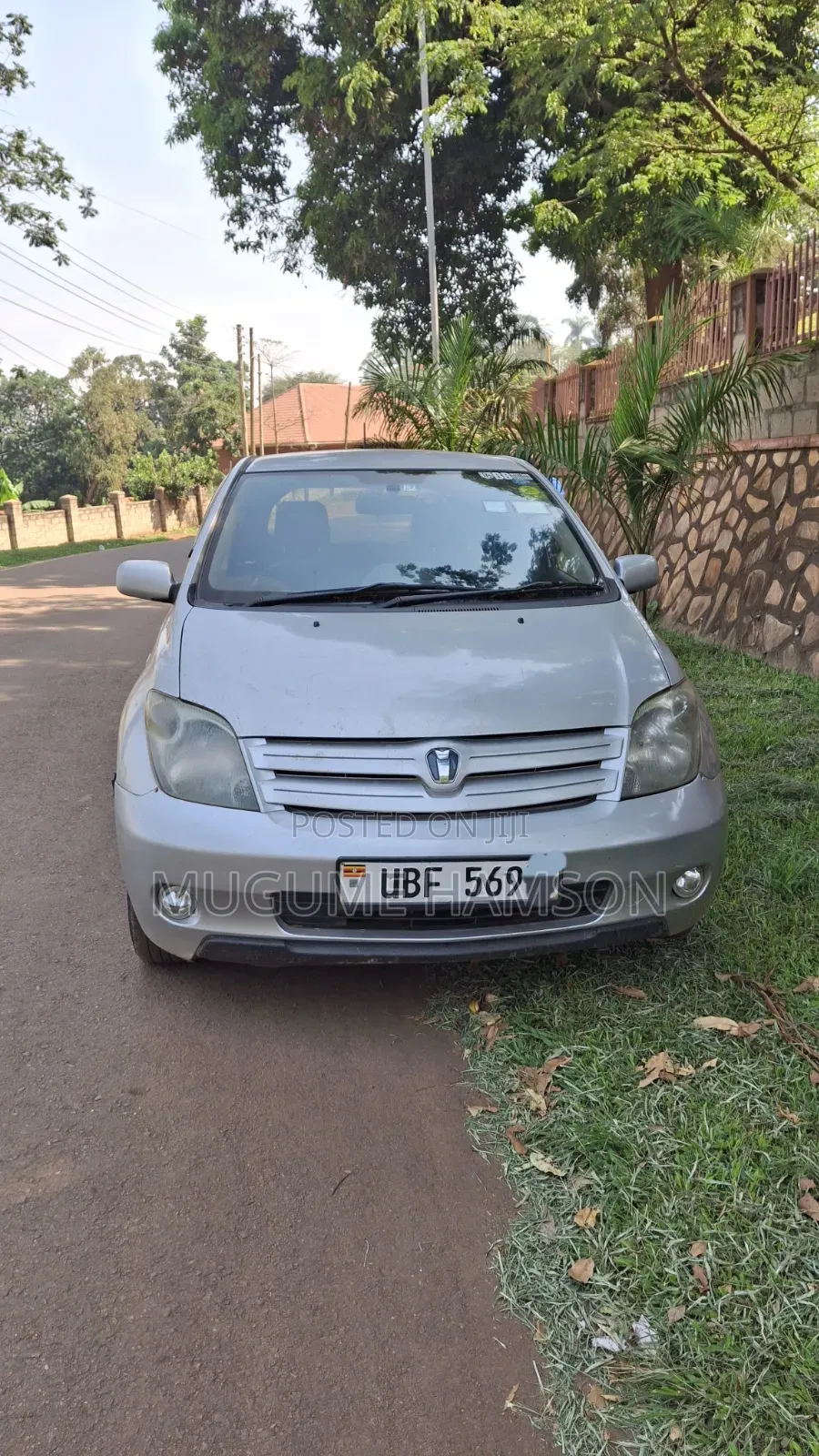 Toyota IST 2002 Silver