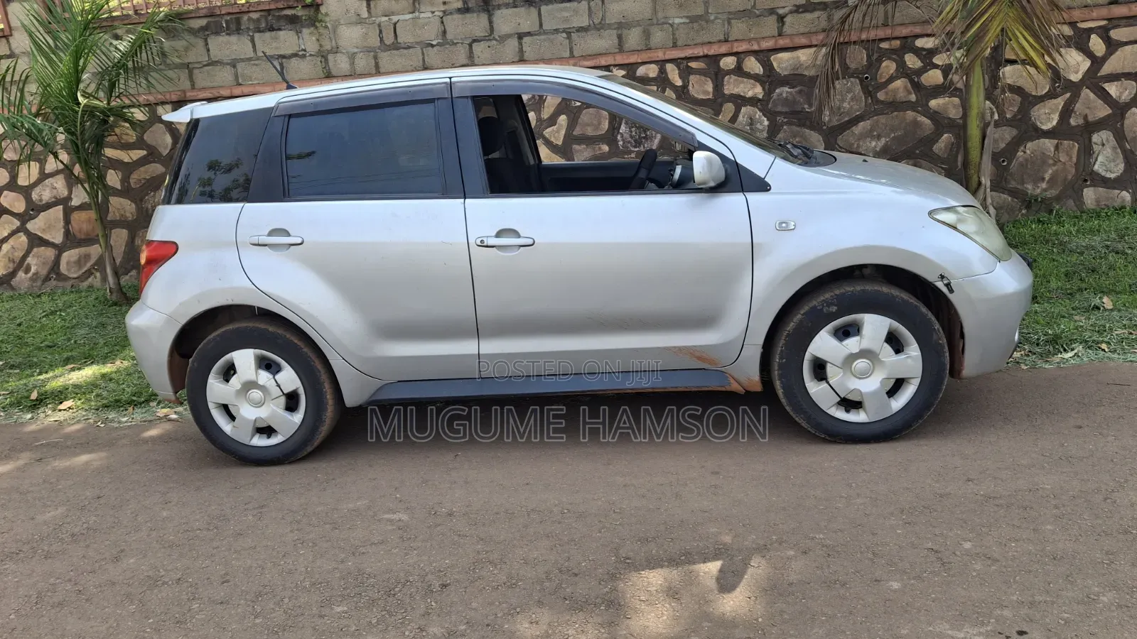 Toyota IST 2002 Silver
