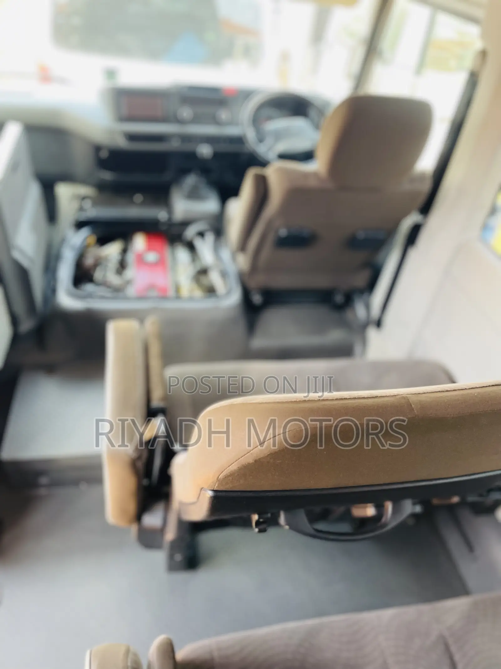 Toyota Coaster 2017 Silver