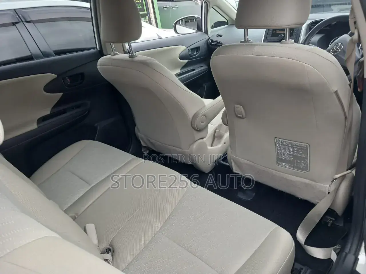Toyota Wish 2012 White