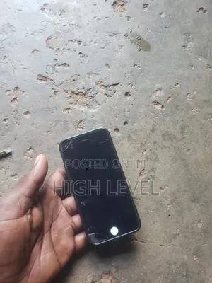 Apple iPhone 6s 64 GB Bronze