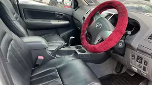 Toyota Hilux 2012 White