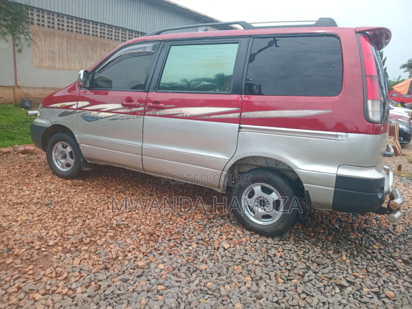 Toyota Noah 2001 Maroon
