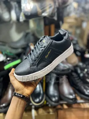 Casual Leather Laces Up