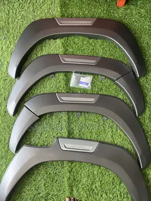 Fender Flares Hilux Revo
