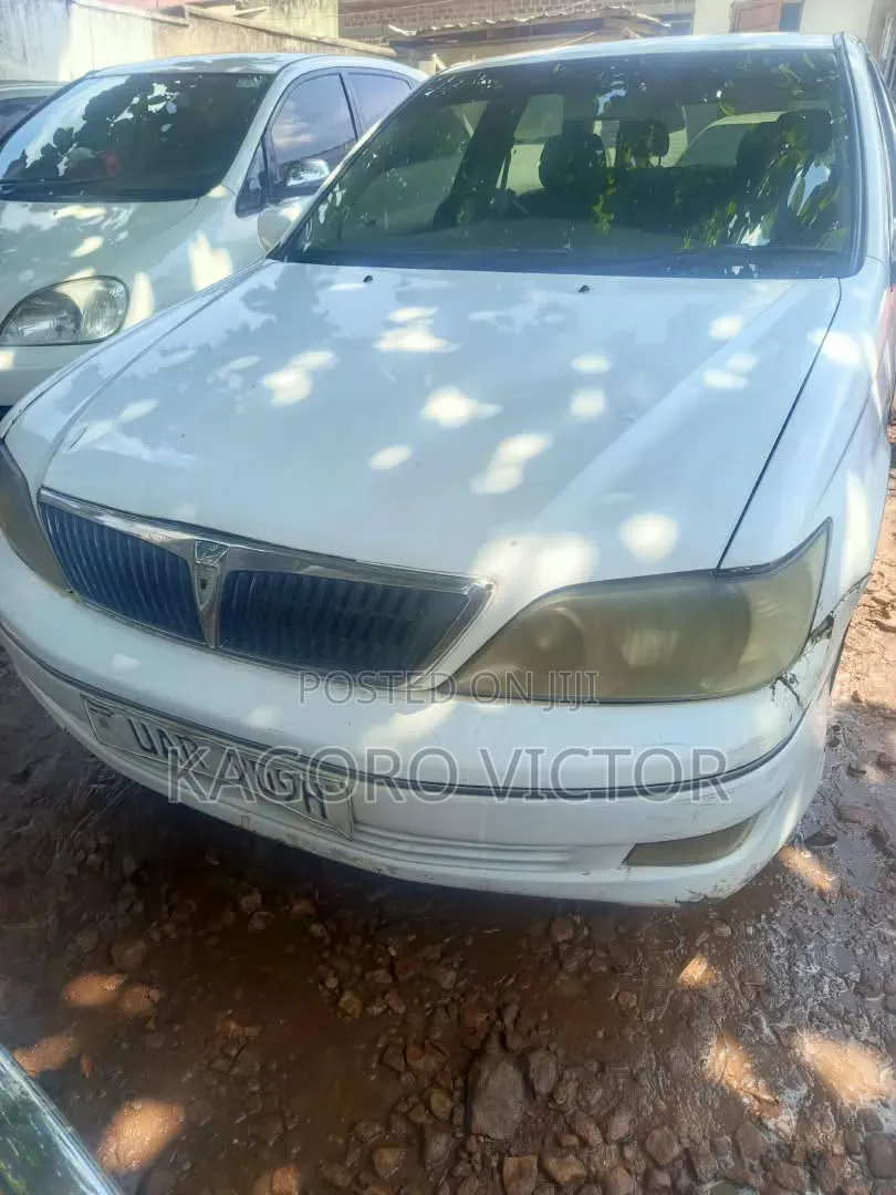 Toyota Vista 2000 White