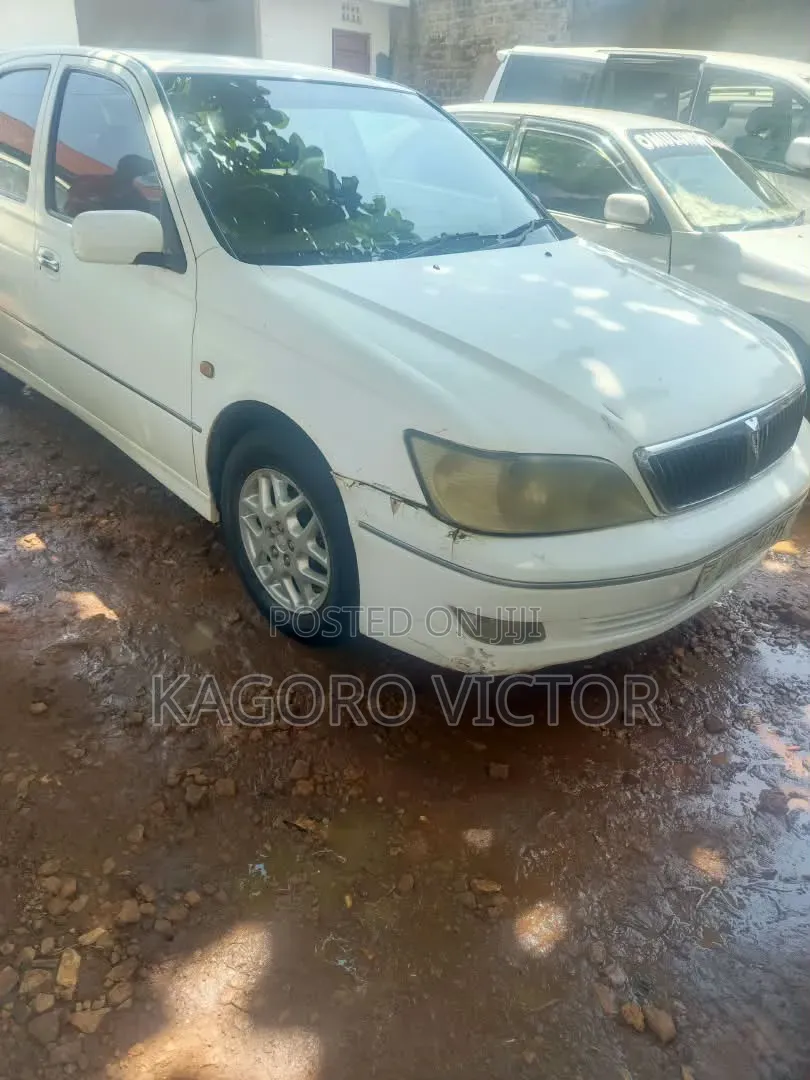 Toyota Vista 2000 White