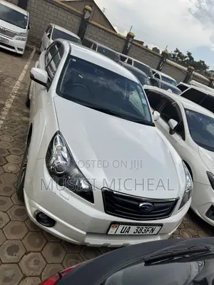 Subaru Outback 2.5i Limited 2012 White