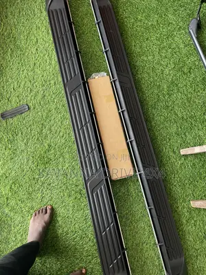 Side Steps Hilux Revo
