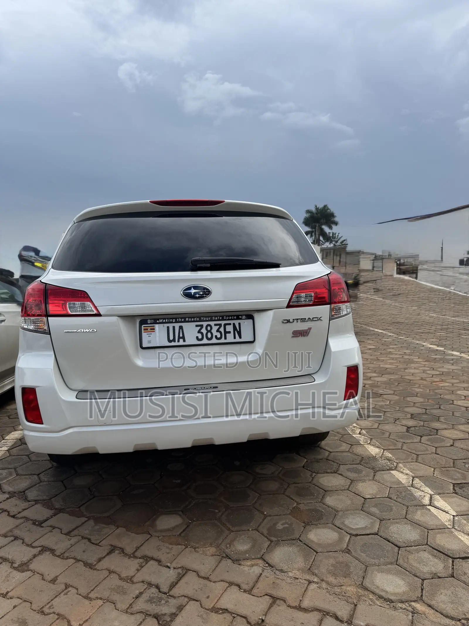 Subaru Outback 2.5i Limited 2012 White
