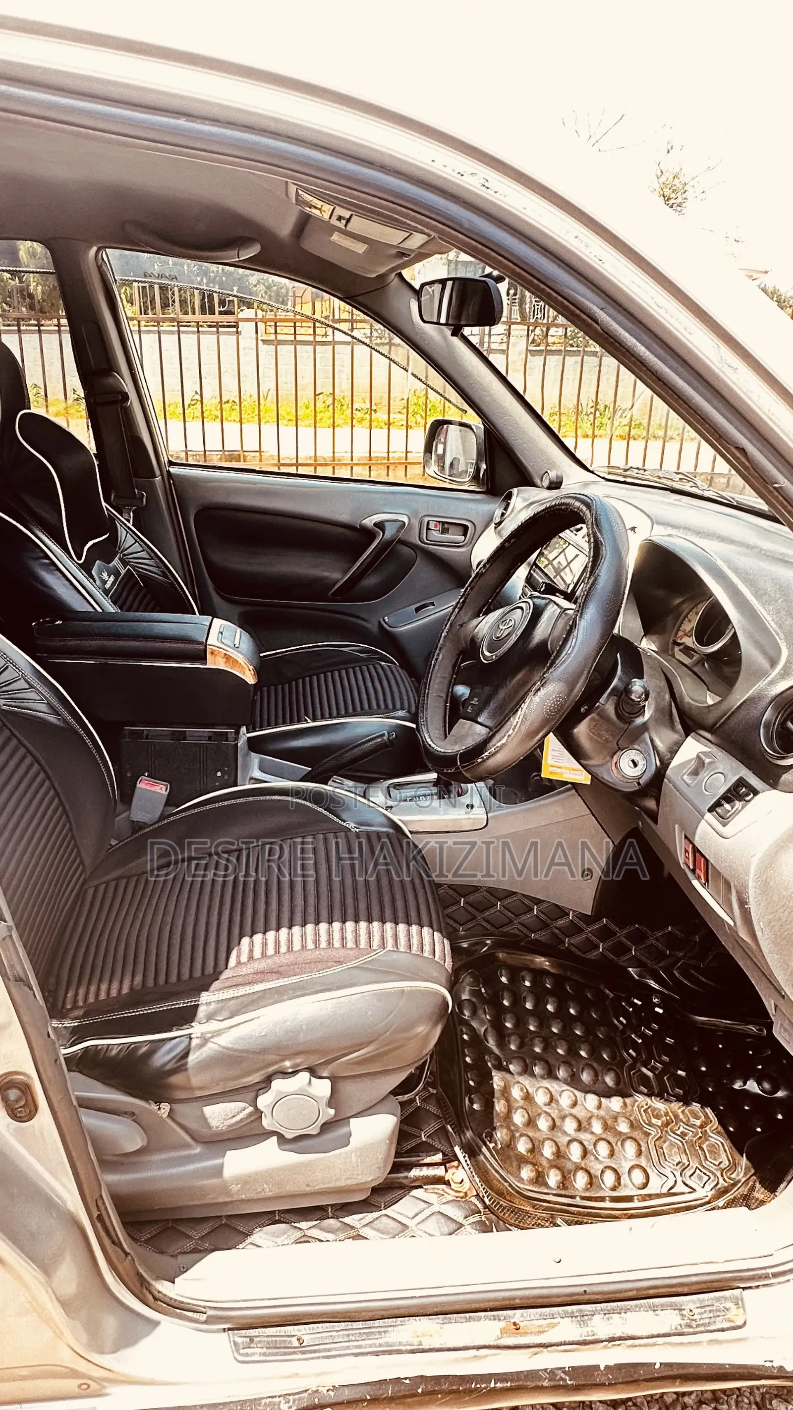 Toyota RAV4 Automatic 2000 Silver