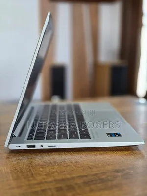 Laptop HP EliteBook 830 G8 8GB Intel Core i5 SSD 256GB