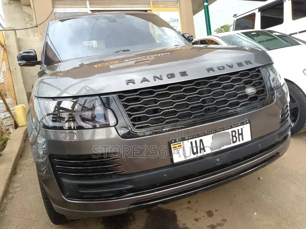Land Rover Range Rover Vogue 2016 Black