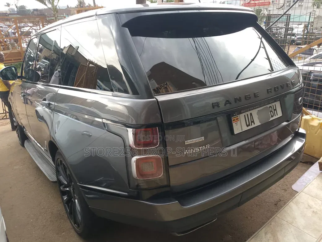 Land Rover Range Rover Vogue 2016 Black