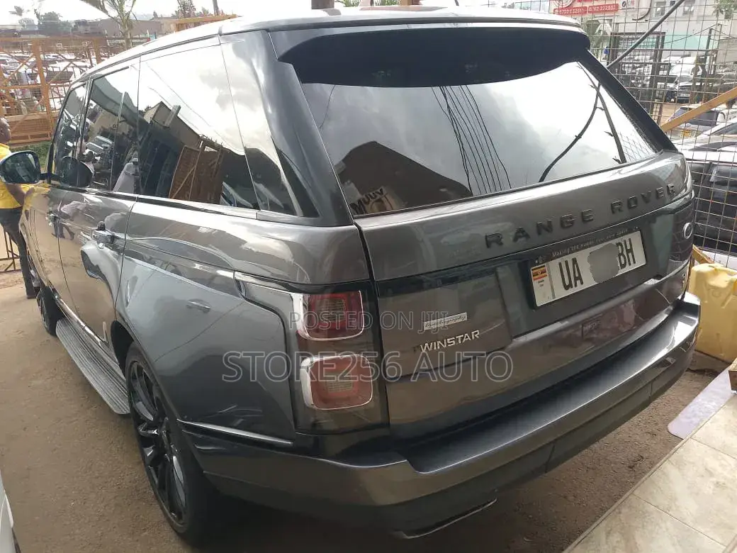 Land Rover Range Rover Vogue 2016 Black