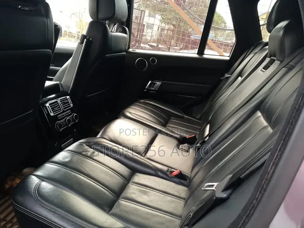 Land Rover Range Rover Vogue 2016 Black