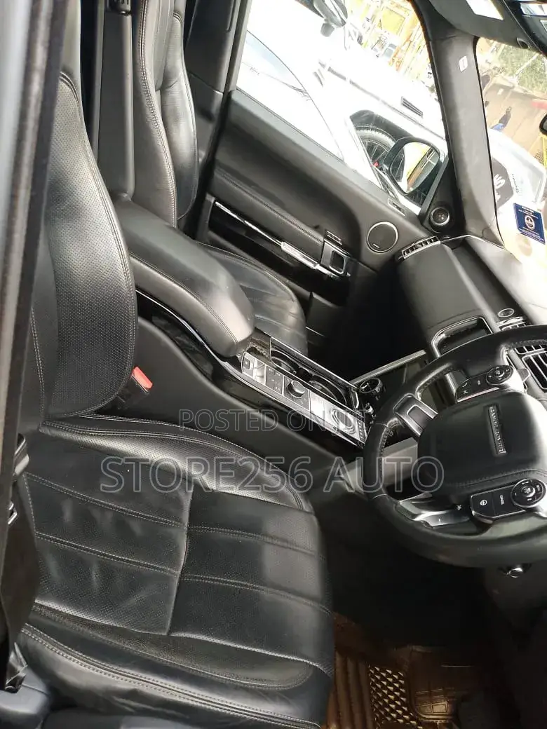 Land Rover Range Rover Vogue 2016 Black