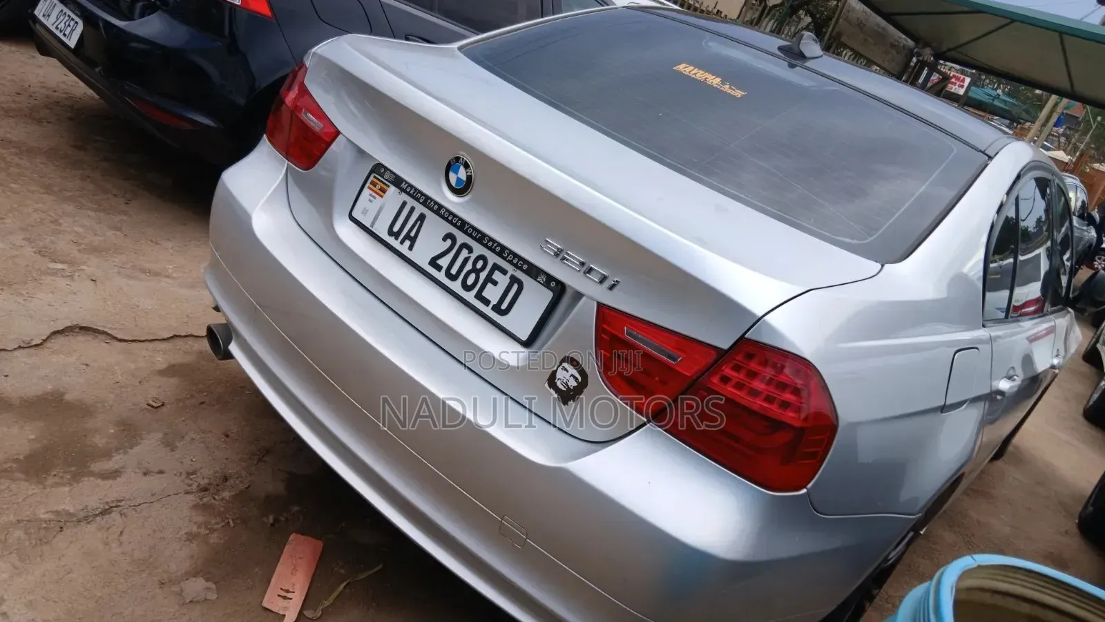 BMW 320i 2011 Silver