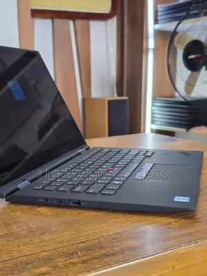 Laptop Lenovo ThinkPad X1 Yoga 8GB Intel Core i5 SSD 256GB