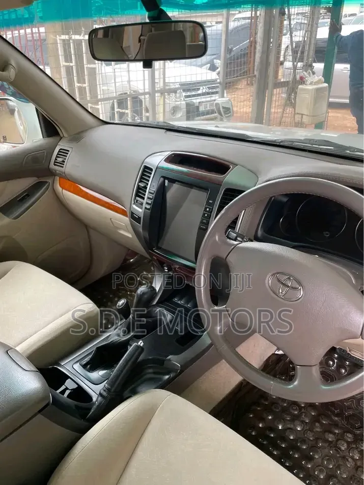 Toyota Land Cruiser Prado 3.0 TD 2010 White