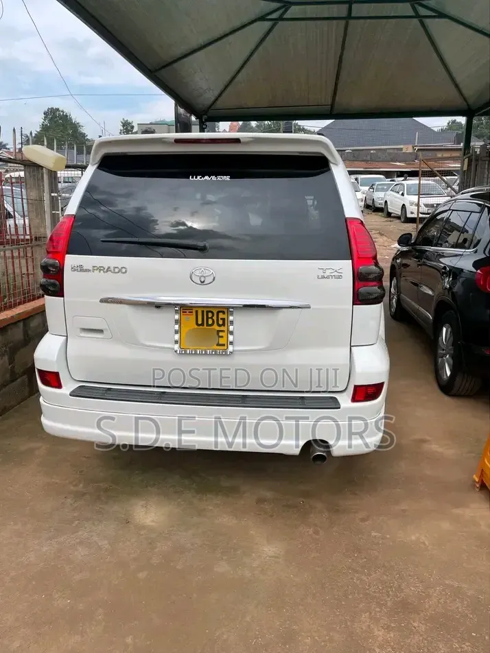 Toyota Land Cruiser Prado 3.0 TD 2010 White
