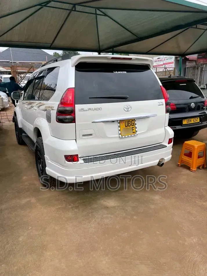 Toyota Land Cruiser Prado 3.0 TD 2010 White