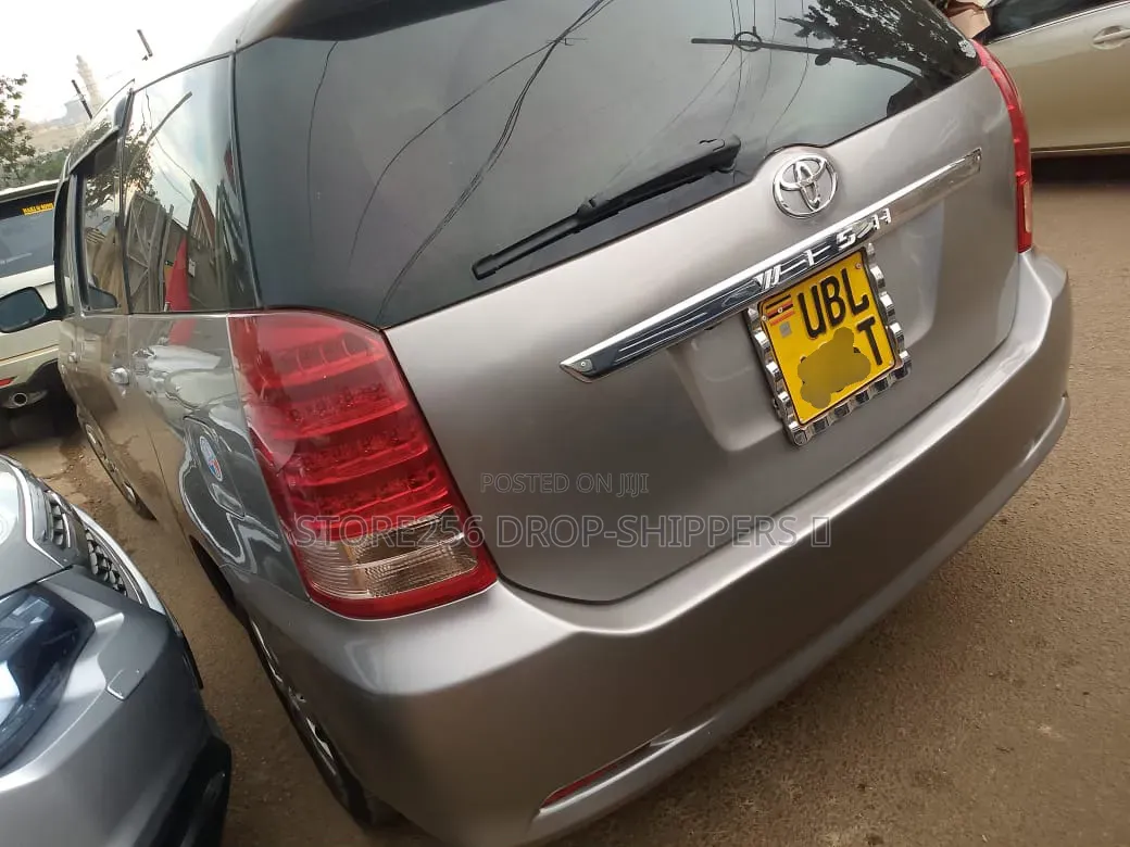 Toyota Wish 2006 Gray