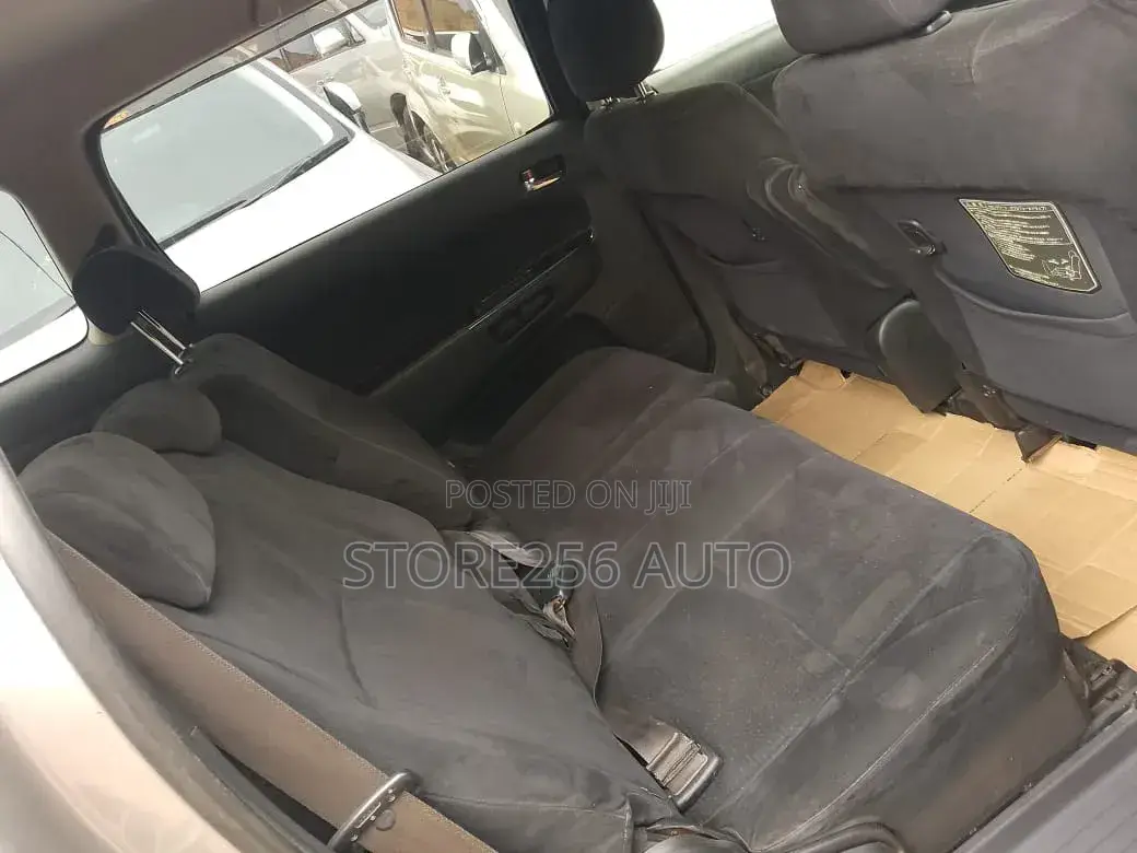 Toyota Wish 2006 Gray