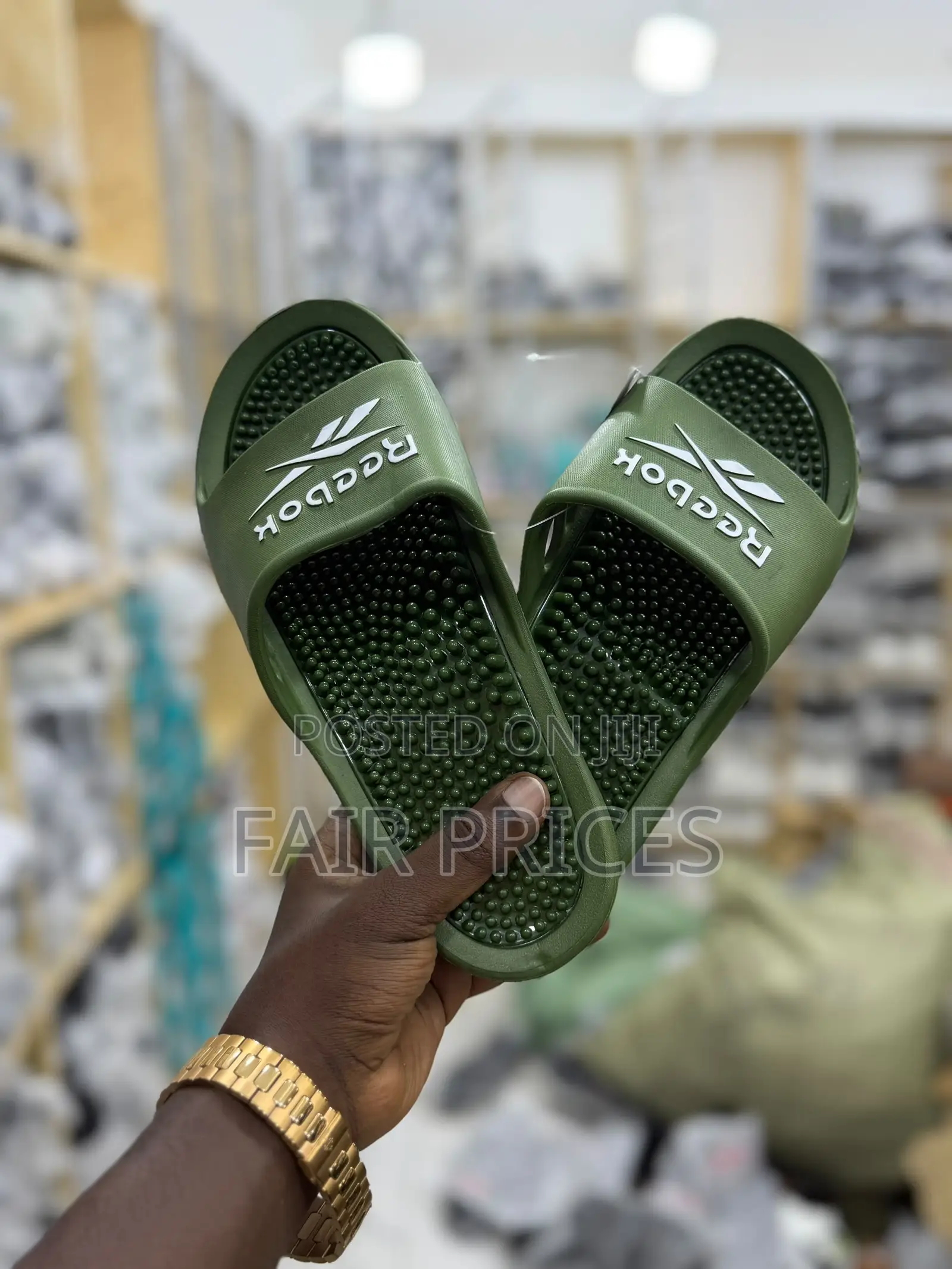 Massage Reebok Sandals