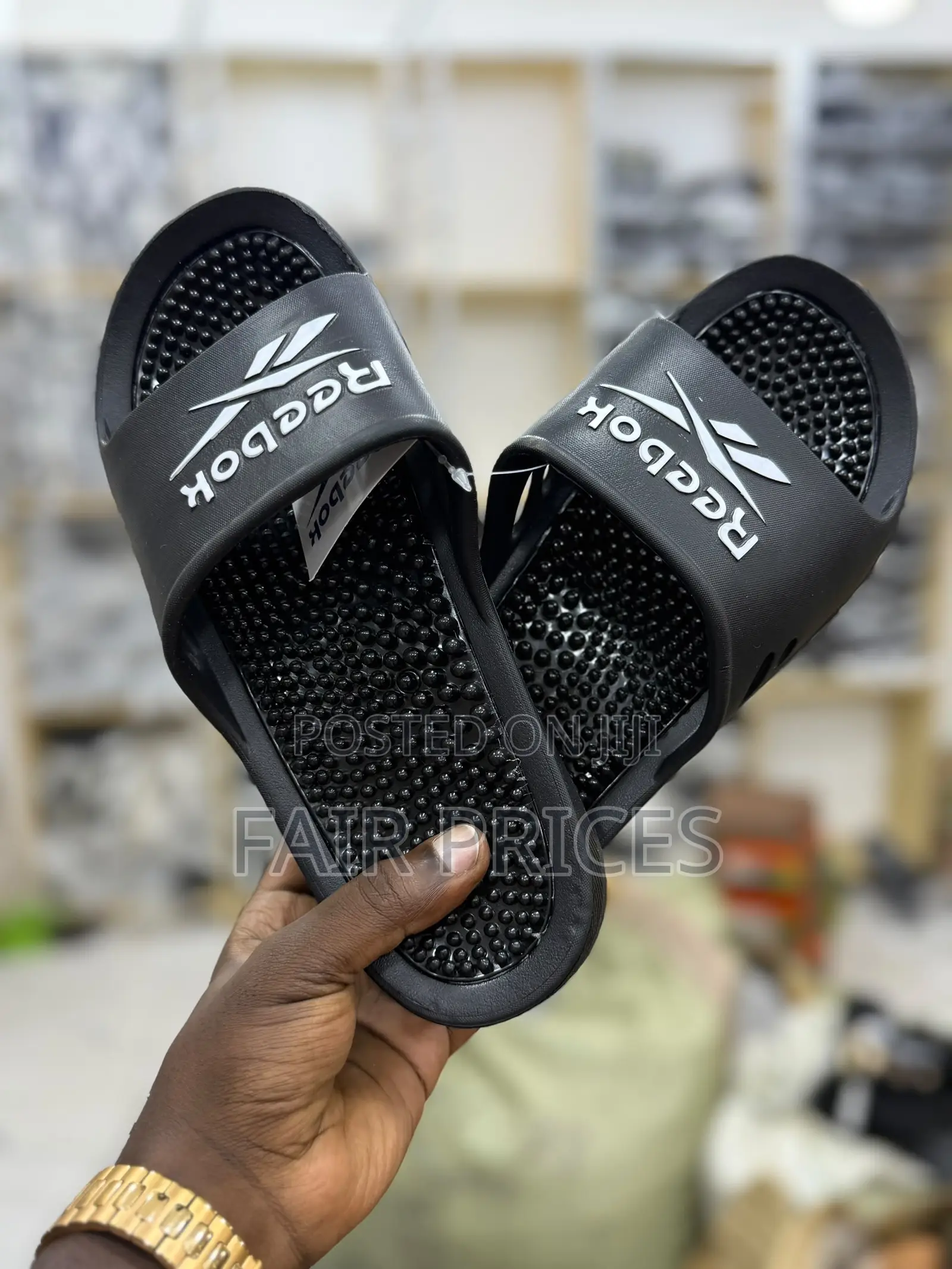 Massage Reebok Sandals
