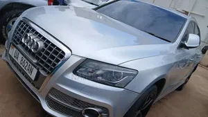 Audi Q5 2012 Silver