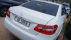 Mercedes-Benz E300 2015 White