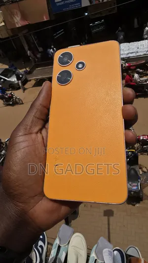 Infinix Hot 30i 128 GB Orange