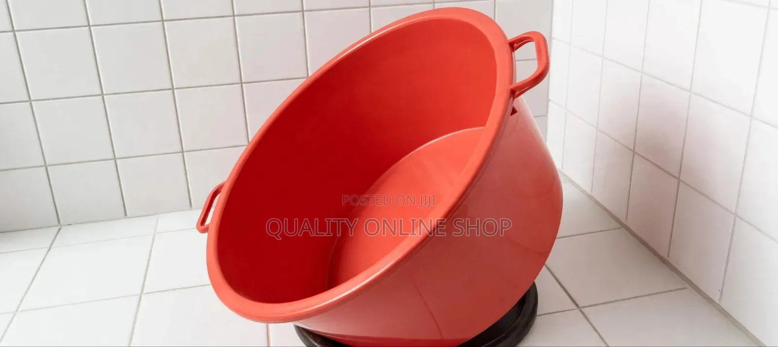 Large Plastic Basin With Handle