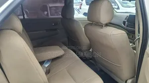 Toyota Fortuner 2005 Silver
