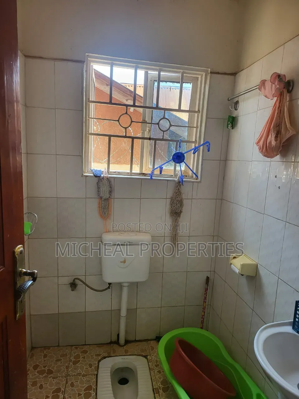 3bdrm House in Kanyanya Police, Kawempe for sale