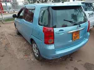 Toyota Raum 2005 Blue