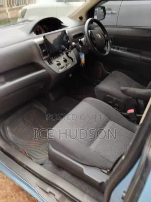Toyota Raum 2005 Blue