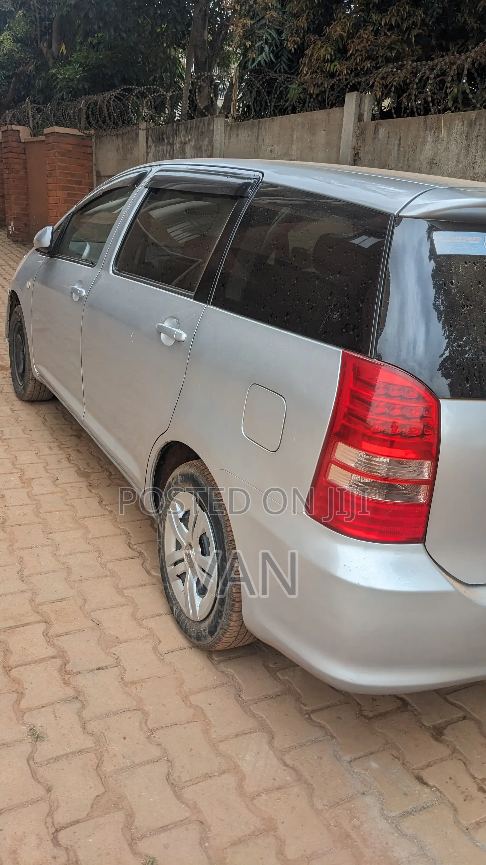 Toyota Wish 2006 Silver