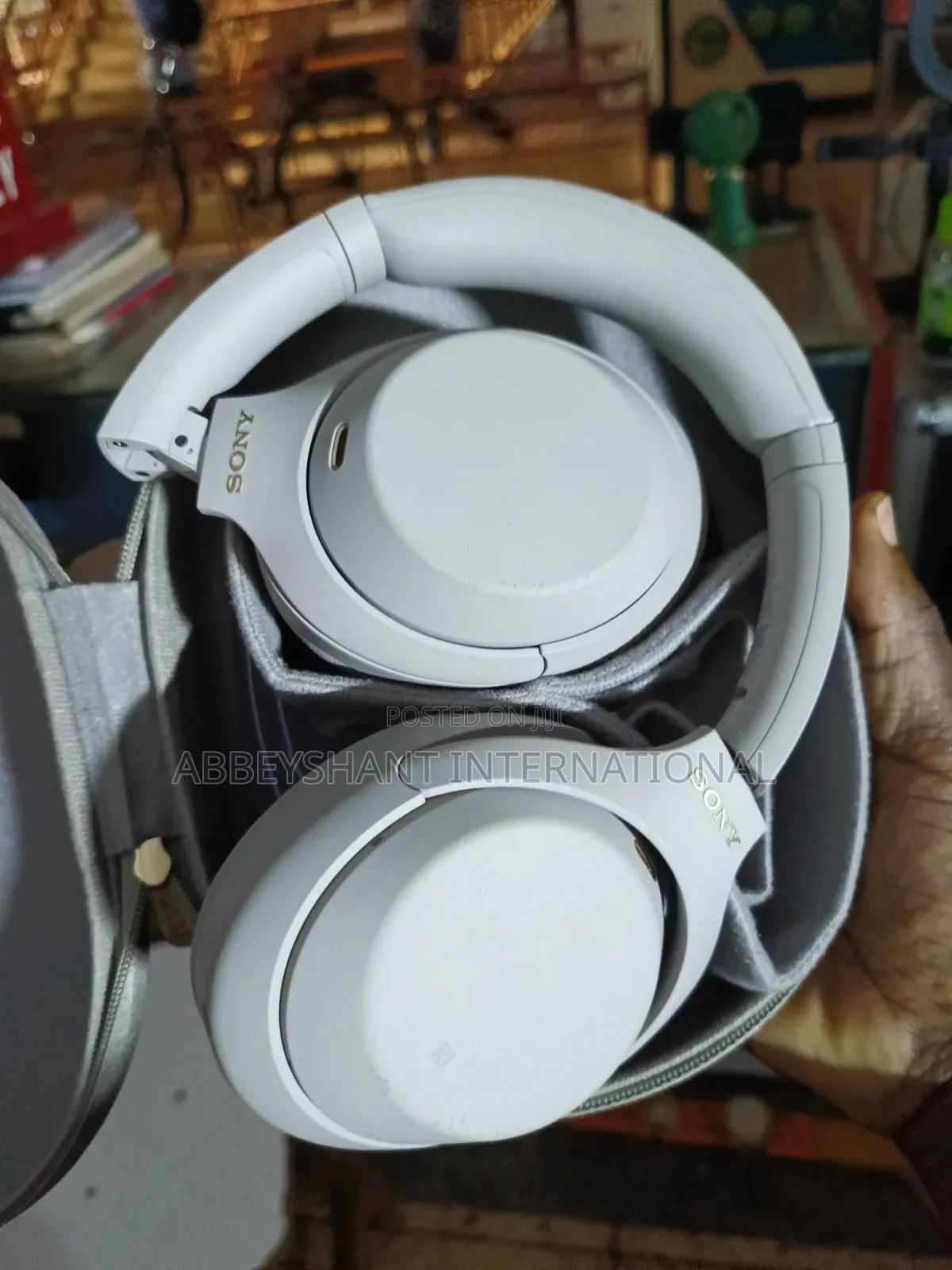 Sony Headphones WH-1000XM4 Wireless Noise-Cancelling Headphones