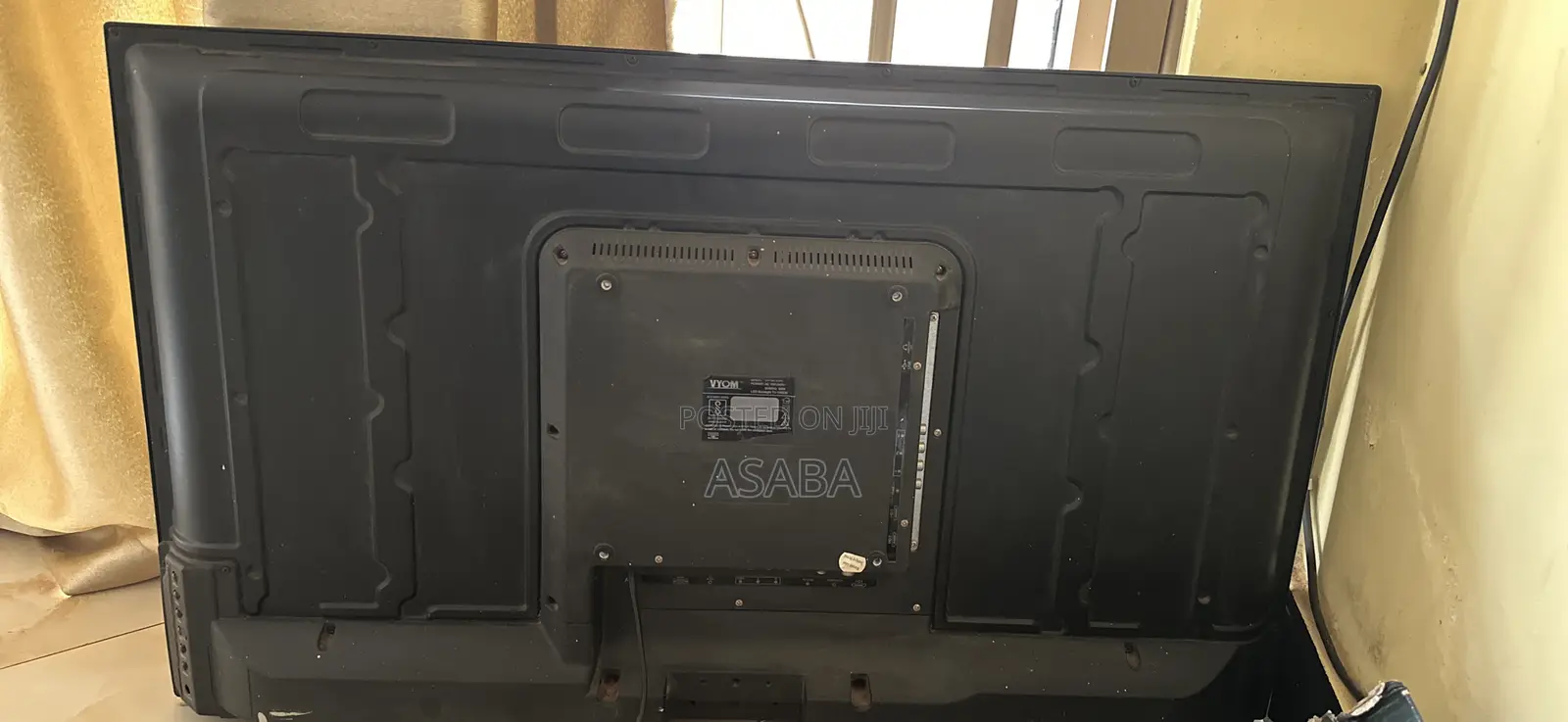 Vyom Flat TV