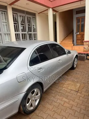 Mercedes-Benz E320 2003 Silver