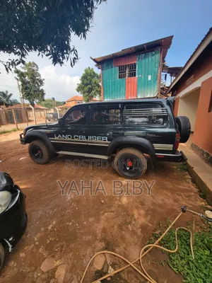 Toyota Land Cruiser 70 LWB 1995 Blue