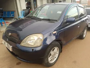 Toyota Vitz 1.0 FWD 5dr 1999 Blue