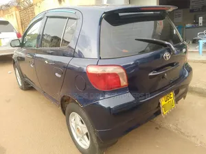 Toyota Vitz 1.0 FWD 5dr 1999 Blue