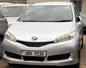 Toyota Wish 2012 Silver